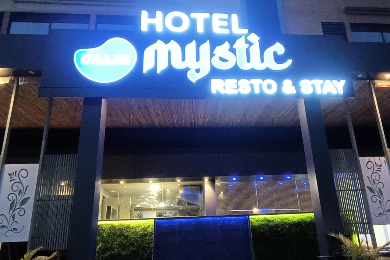 Hotel Blue Mystic Hinjawadi Dış mekan fotoğraf